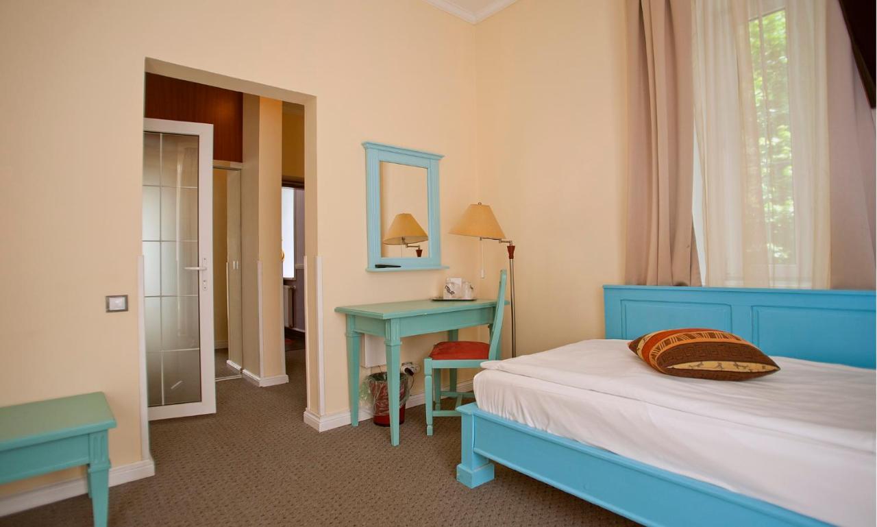 Hotel Bastion Sinaia Dış mekan fotoğraf