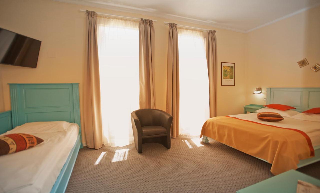 Hotel Bastion Sinaia Dış mekan fotoğraf