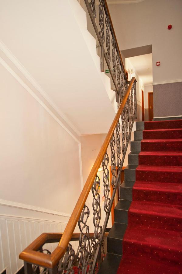 Hotel Bastion Sinaia Dış mekan fotoğraf