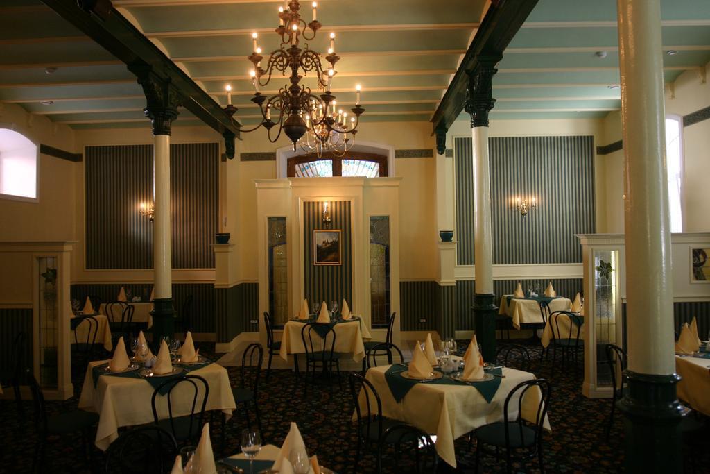 Hotel Bastion Sinaia Dış mekan fotoğraf